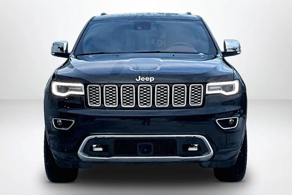 Jeep Grand Cherokee photo 2