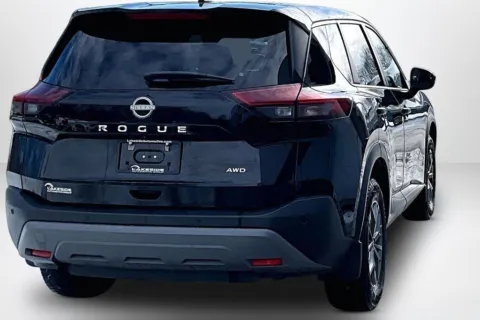 More photos of 2022 Nissan Rogue S at Lakeside Automotive Group, MI