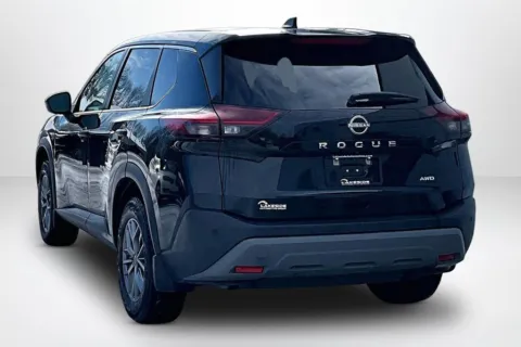 More photos of 2022 Nissan Rogue S at Lakeside Automotive Group, MI