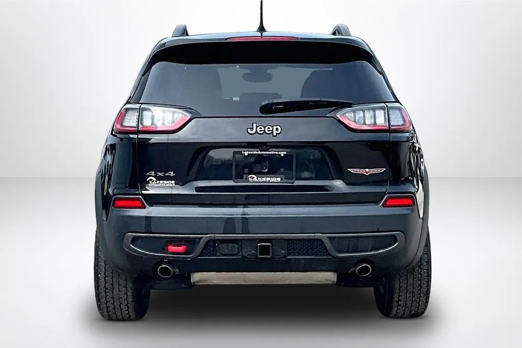 Jeep Cherokee photo 6