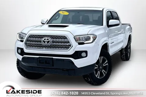 White 2017 Toyota Tacoma SR5 for sale in Spring Lake, MI
