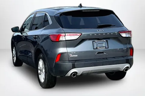 More photos of 2022 Ford Escape Hybrid SE at Lakeside Automotive Group, MI