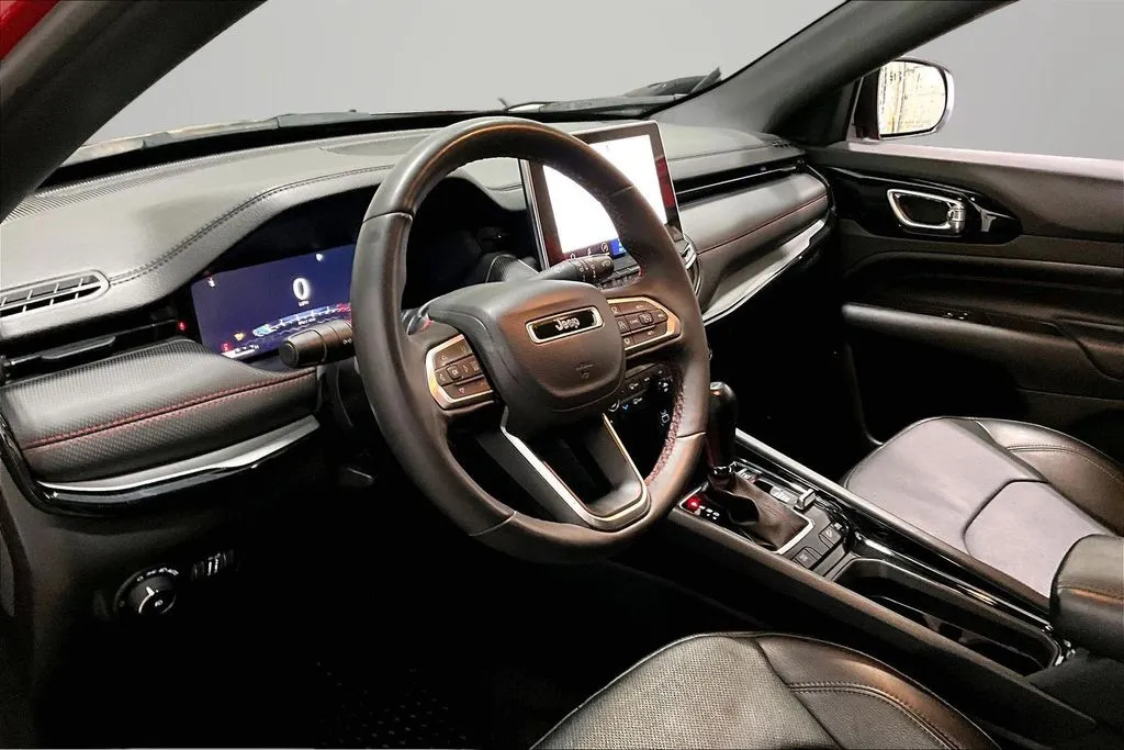 Jeep Compass photo 17