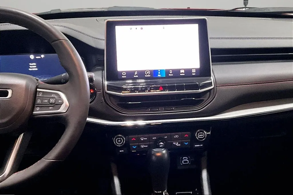 Jeep Compass photo 9