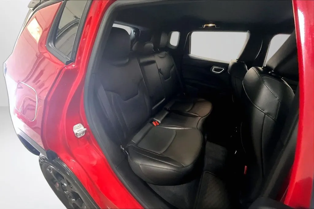 Jeep Compass photo 25