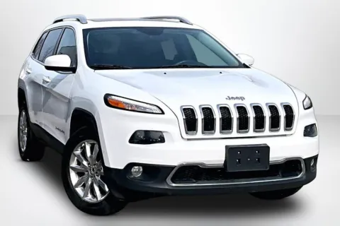 Another view of 2016 Jeep Cherokee Limited for sale in Spring Lake, MI at Lakeside Automotive Group