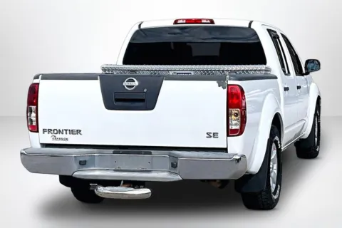 More photos of 2010 Nissan Frontier SE at Lakeside Automotive Group, MI