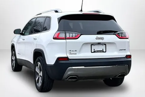 More photos of 2019 Jeep Cherokee Limited at Lakeside Automotive Group, MI