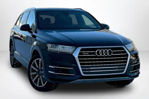 Another view of 2018 Audi Q7 3.0T Premium Plus for sale in Spring Lake, MI at Lakeside Automotive Group