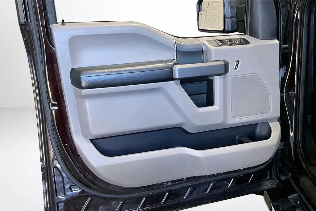 Ford F-150 photo 21