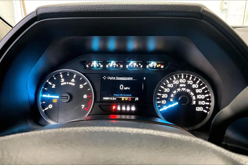 Ford F-150 photo 14