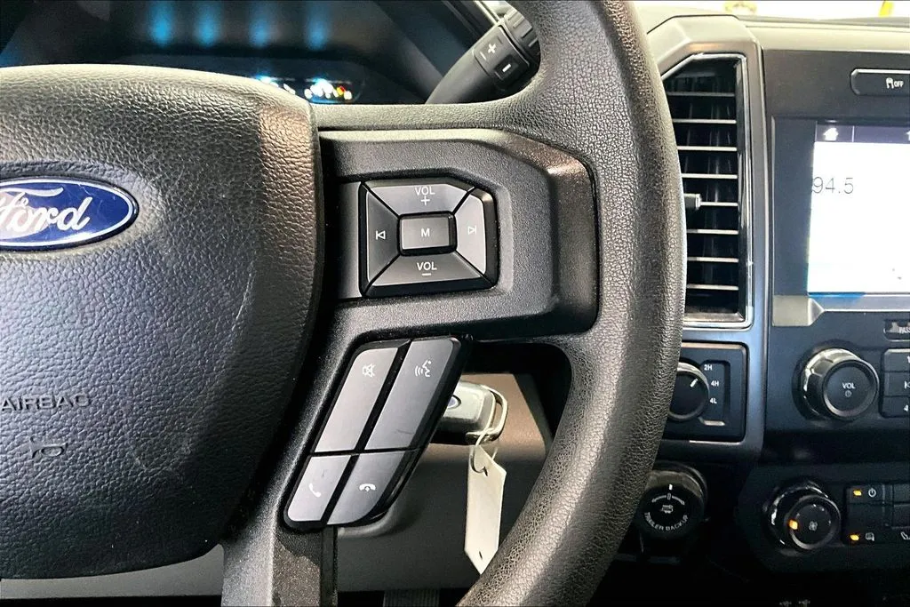 Ford F-150 photo 13