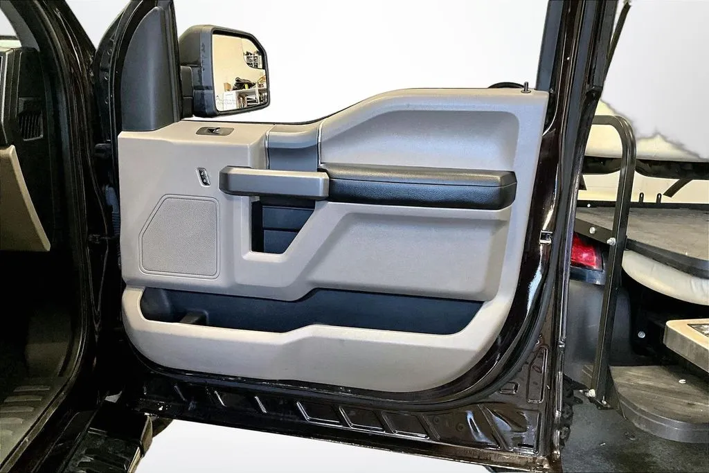 Ford F-150 photo 27