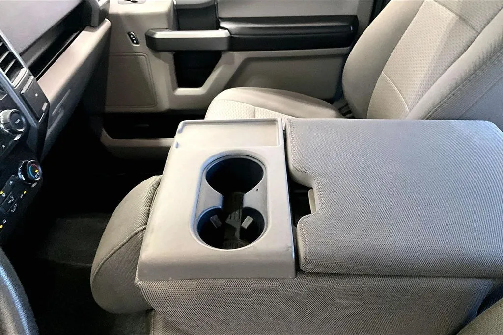 Ford F-150 photo 19