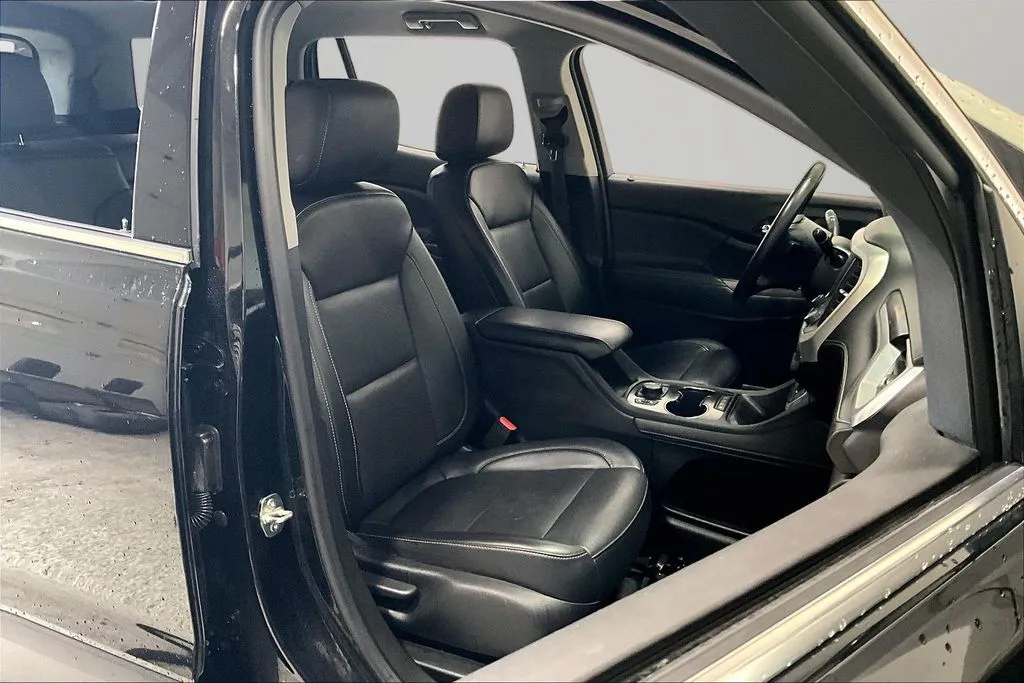 GMC Acadia photo 29