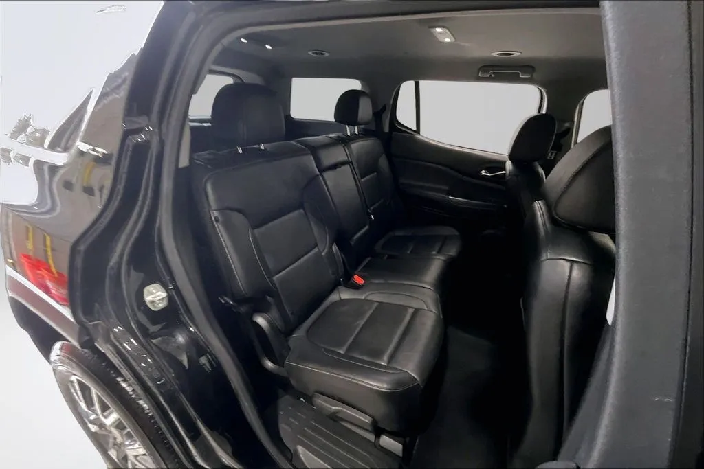 GMC Acadia photo 25