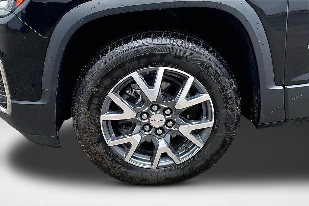 GMC Acadia photo 34