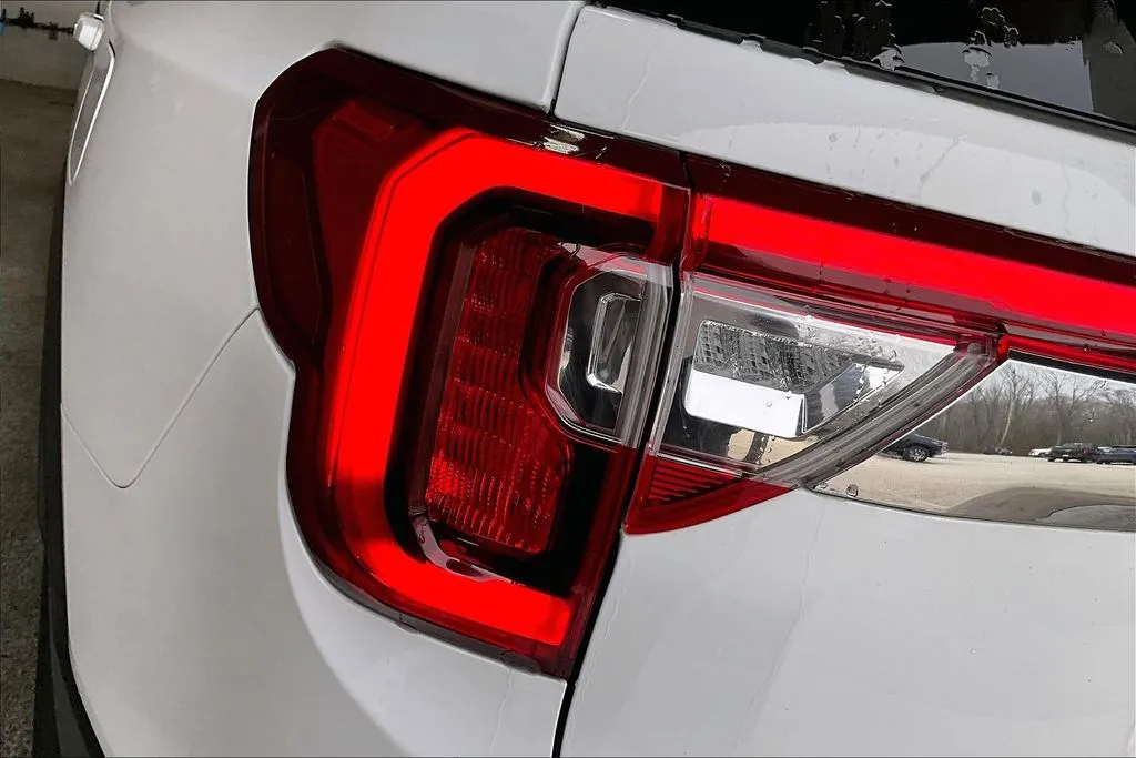 GMC Acadia photo 23