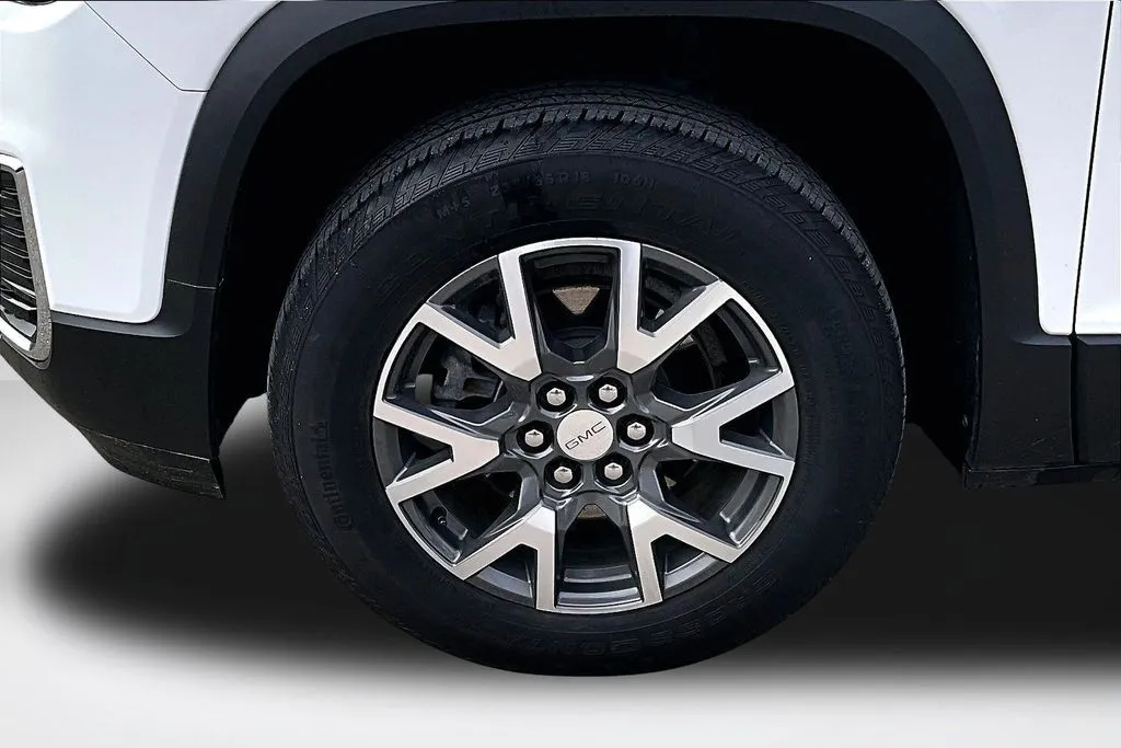 GMC Acadia photo 33