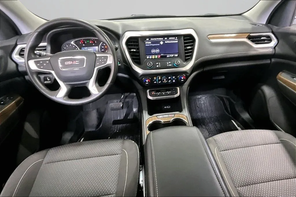 GMC Acadia photo 7
