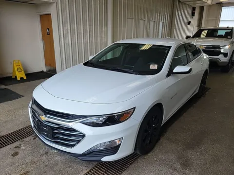 White 2023 Chevrolet Malibu LT for sale in Spring Lake, MI