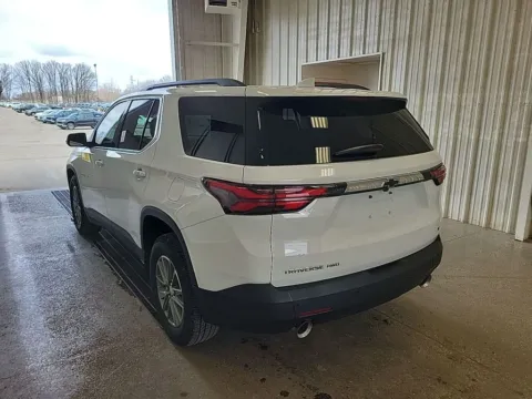 Photos of 2022 Chevrolet Traverse LT for sale in Spring Lake, MI at Lakeside Automotive Group