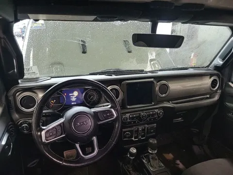 More photos of 2022 Jeep Gladiator Overland at Lakeside Automotive Group, MI