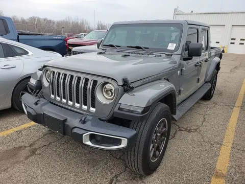 Gray 2022 Jeep Gladiator Overland for sale in Spring Lake, MI