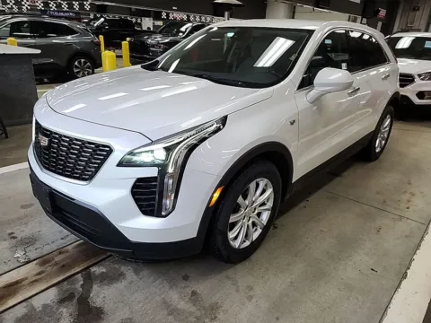 White 2019 Cadillac XT4 Luxury for sale in Spring Lake, MI