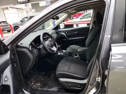 More photos of 2020 Nissan Rogue S at Lakeside Automotive Group, MI