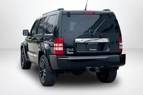 More photos of 2012 Jeep Liberty Limited Jet Edition at Lakeside Automotive Group, MI