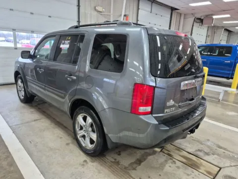Photos of 2012 Honda Pilot EX-L for sale in Spring Lake, MI at Lakeside Automotive Group
