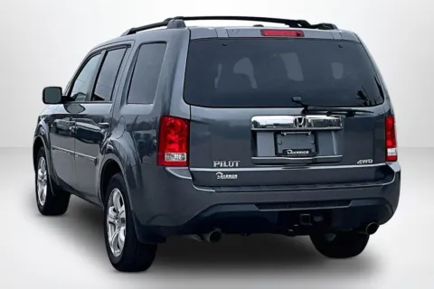 More photos of 2012 Honda Pilot EX-L at Lakeside Automotive Group, MI