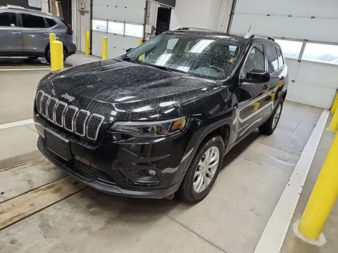 Black 2020 Jeep Cherokee Latitude for sale in Spring Lake, MI