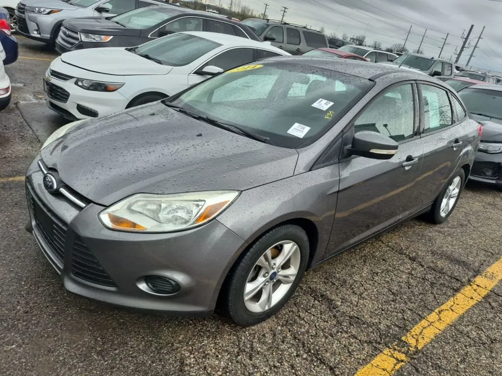 Gray 2014 Ford Focus SE for sale in Spring Lake, MI