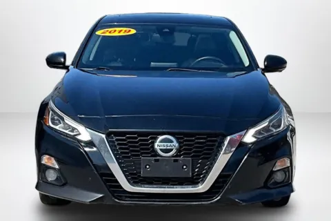 Photos of 2019 Nissan Altima 2.5 Platinum for sale in Spring Lake, MI at Lakeside Automotive Group
