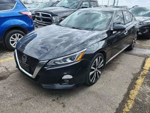 Black 2019 Nissan Altima 2.5 Platinum for sale in Spring Lake, MI