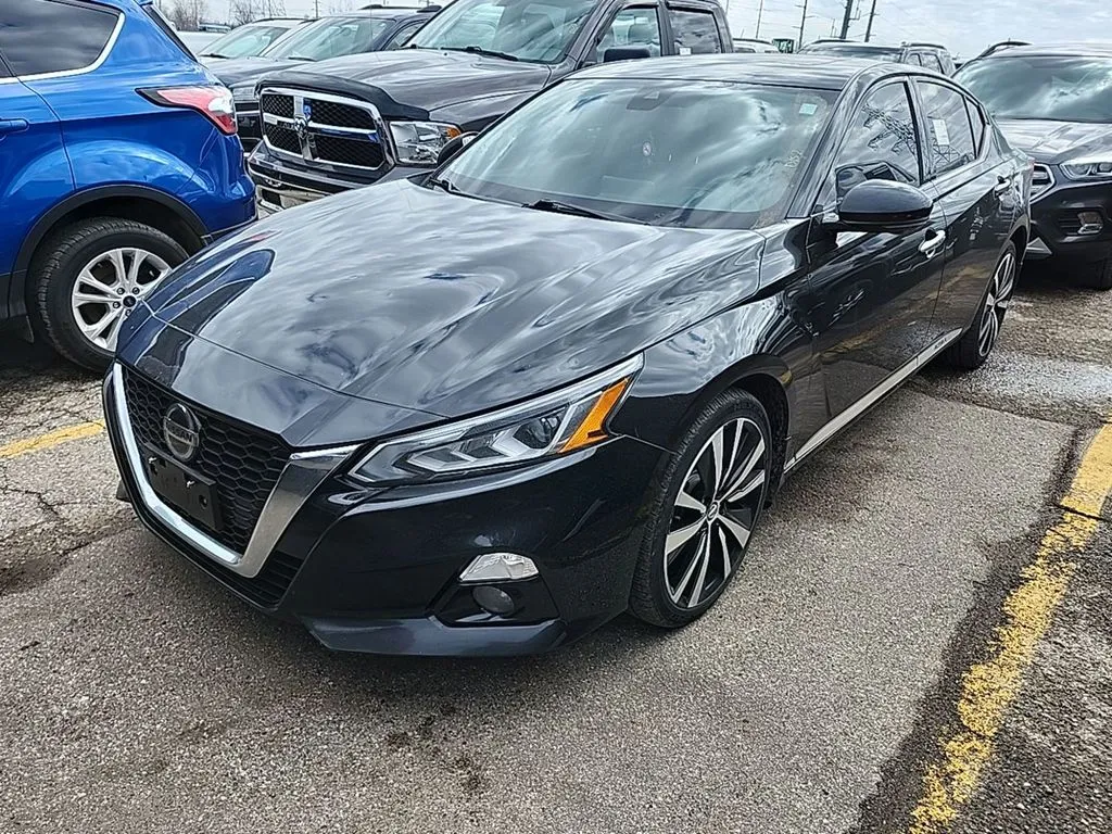 Black 2019 Nissan Altima 2.5 Platinum for sale in Spring Lake, MI