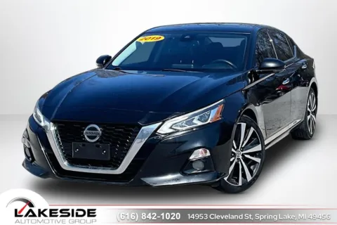 Black 2019 Nissan Altima 2.5 Platinum for sale in Spring Lake, MI