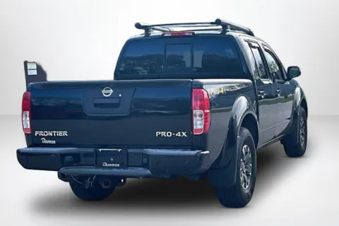 More photos of 2014 Nissan Frontier PRO-4X at Lakeside Automotive Group, MI