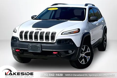 White 2016 Jeep Cherokee Trailhawk for sale in Spring Lake, MI
