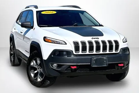 Another view of 2016 Jeep Cherokee Trailhawk for sale in Spring Lake, MI at Lakeside Automotive Group