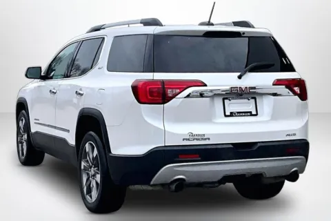 More photos of 2019 GMC Acadia SLT-2 at Lakeside Automotive Group, MI