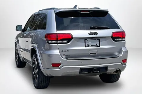 More photos of 2020 Jeep Grand Cherokee Altitude at Lakeside Automotive Group, MI