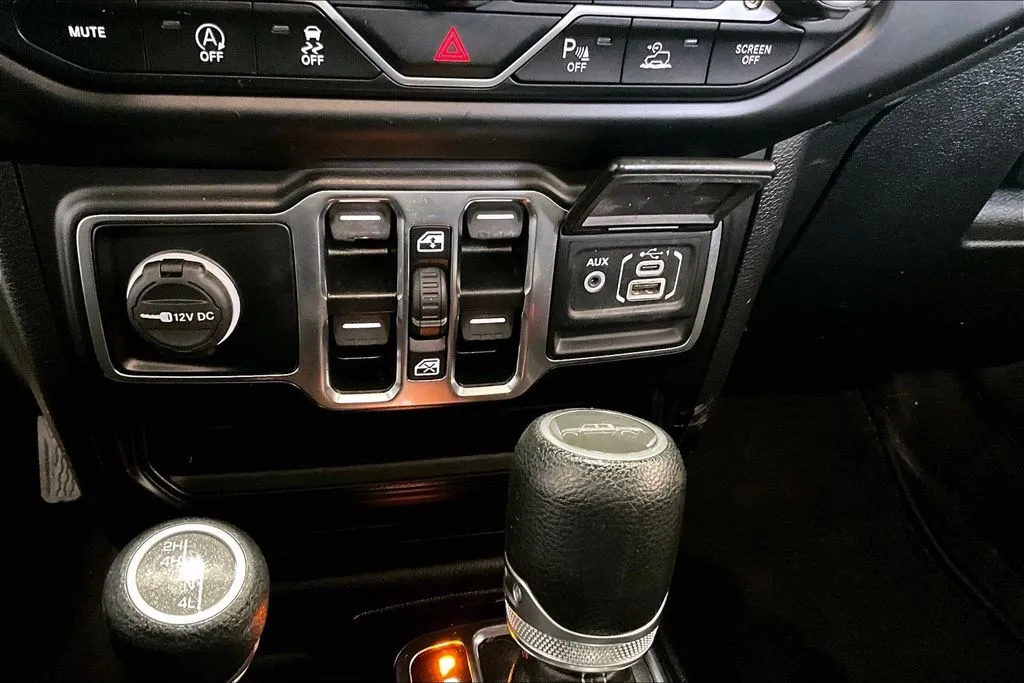 Jeep Gladiator photo 16