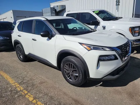 More photos of 2023 Nissan Rogue S at Lakeside Automotive Group, MI
