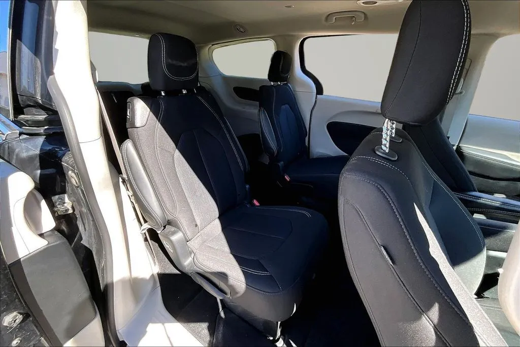 Chrysler Voyager photo 22