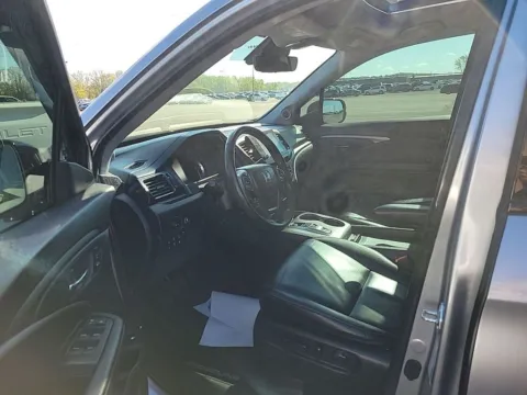 More photos of 2021 Honda Ridgeline RTL-E at Lakeside Automotive Group, MI