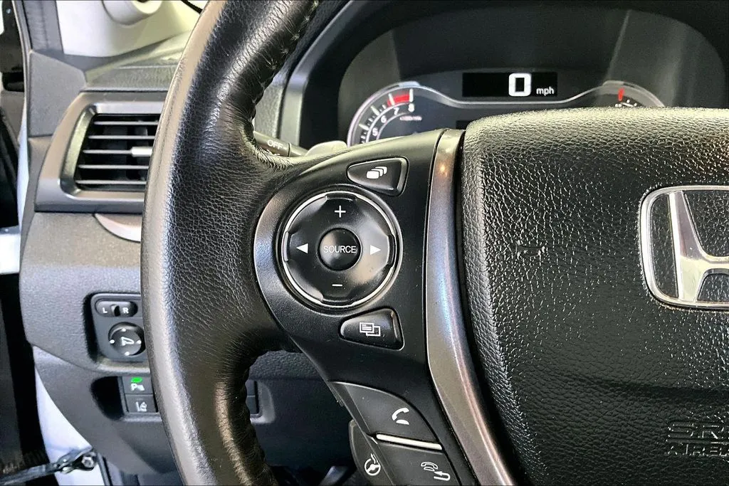 Honda Ridgeline photo 12