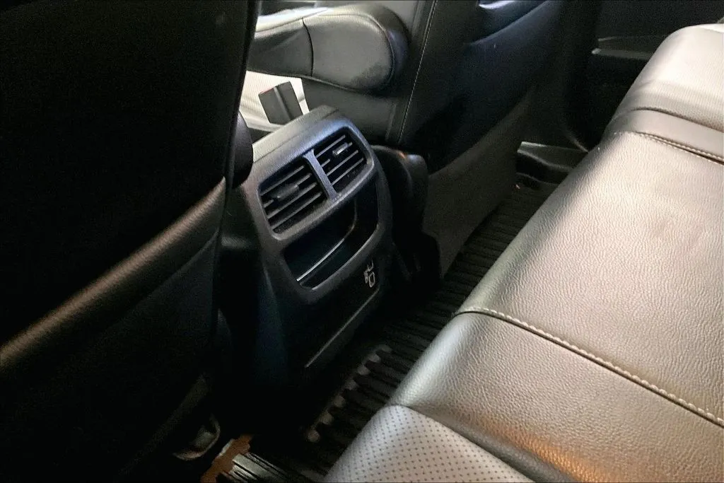 Honda Ridgeline photo 11